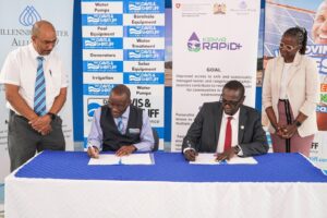 Davis & Shirliff Group CEO George Mbugua and Millennium Water Alliance Country Director Styvers Kathuni sign a Memorandum of Understanding to help small scale farmers in ASAL regions more accessible. Looking on is Davis & Shirtliff Group Technical Director Eng. Philip Holi and MWA Water Intervention Manager June Samo.