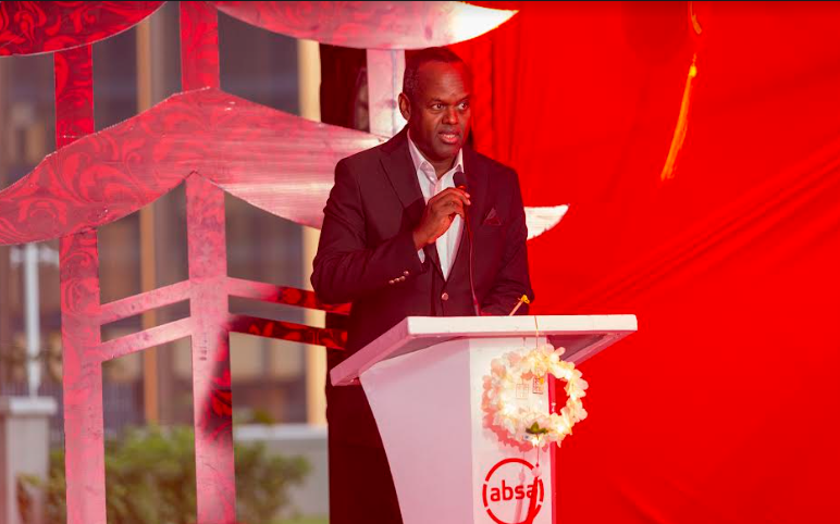 Absa Bank CEO Abdi Mohamed addressing the local Chinese business community during the Chinese Mid-Autumn Festival dinner event organised by the bank.